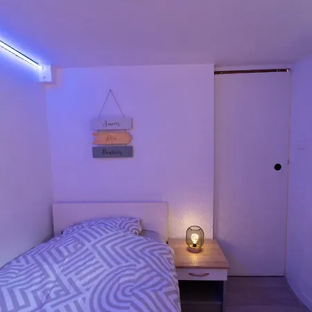 Hyper Centre Renove & Cosy Lejlighed *
